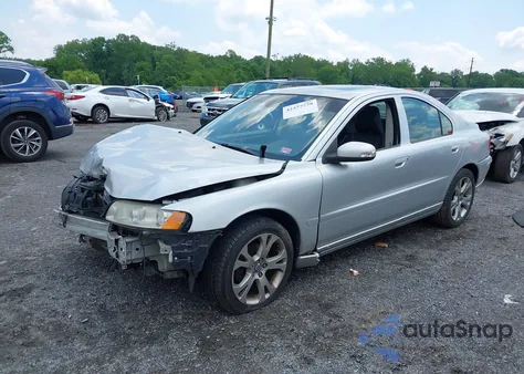 2009 Volvo S60 2.5T/2.5T Special Edition z USA, uszkodzony, nr VIN YV1RS592592731635